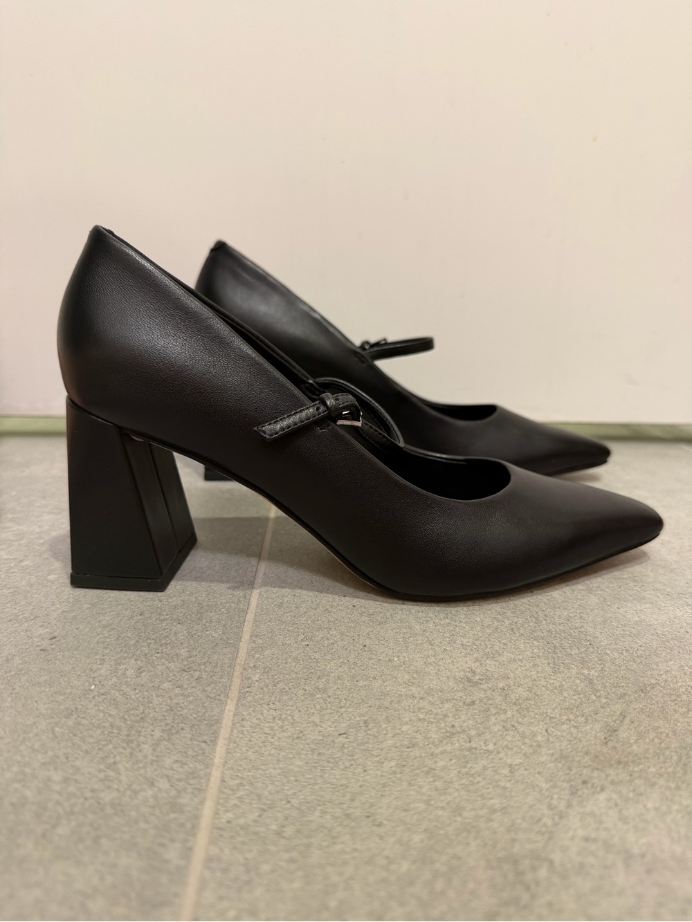 Calvin Klein Naprina Black Block Heel Pumps Size 7